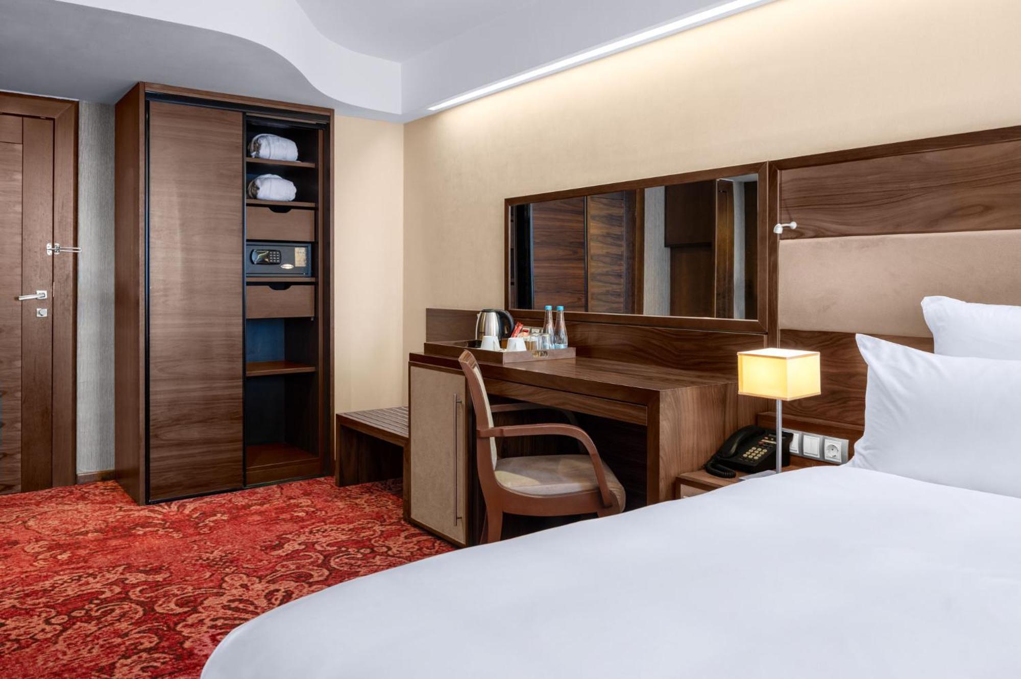Movenpick Hotel Сараєво Екстер'єр фото