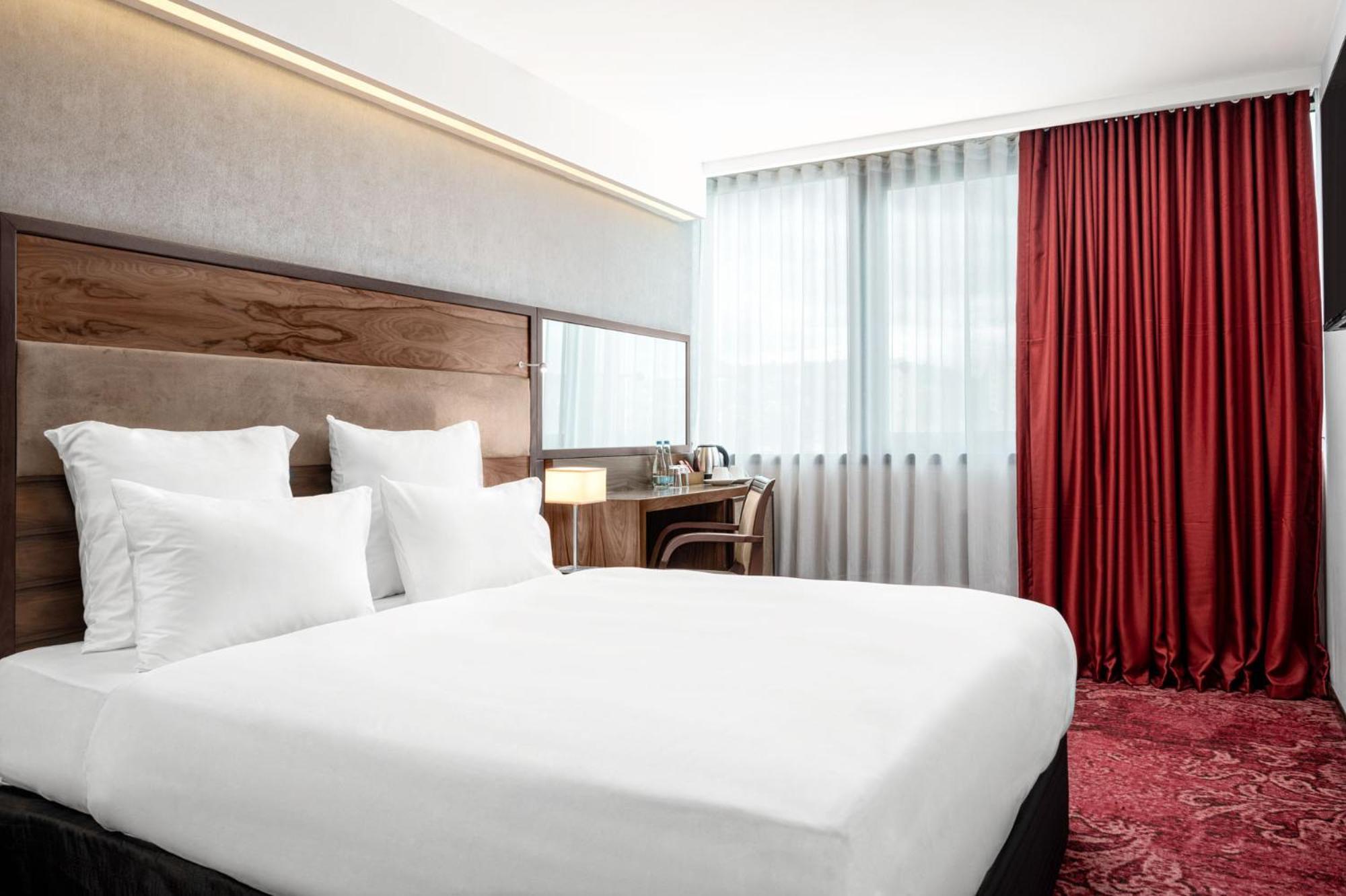 Movenpick Hotel Сараєво Екстер'єр фото