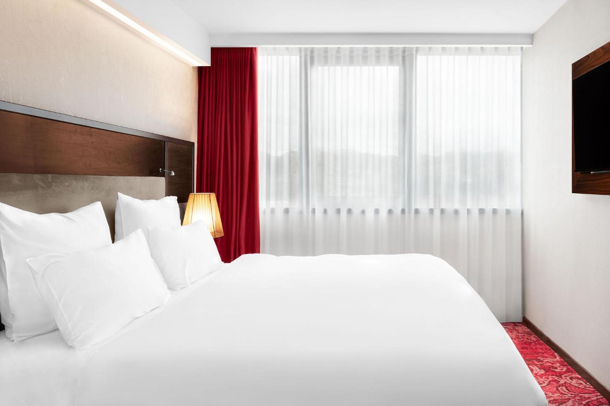 Movenpick Hotel Сараєво Екстер'єр фото