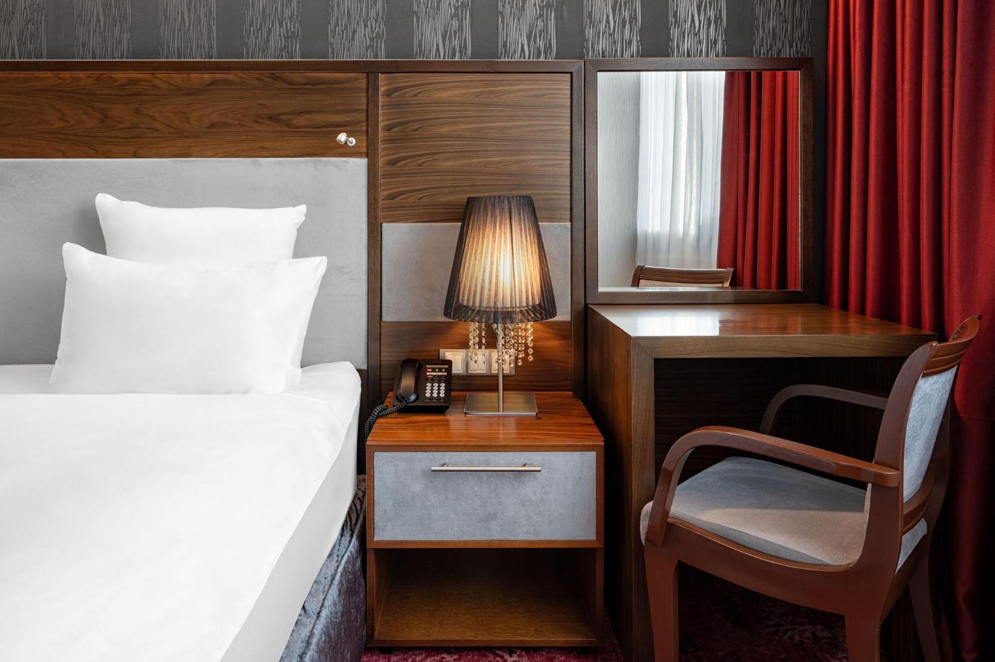 Movenpick Hotel Сараєво Екстер'єр фото
