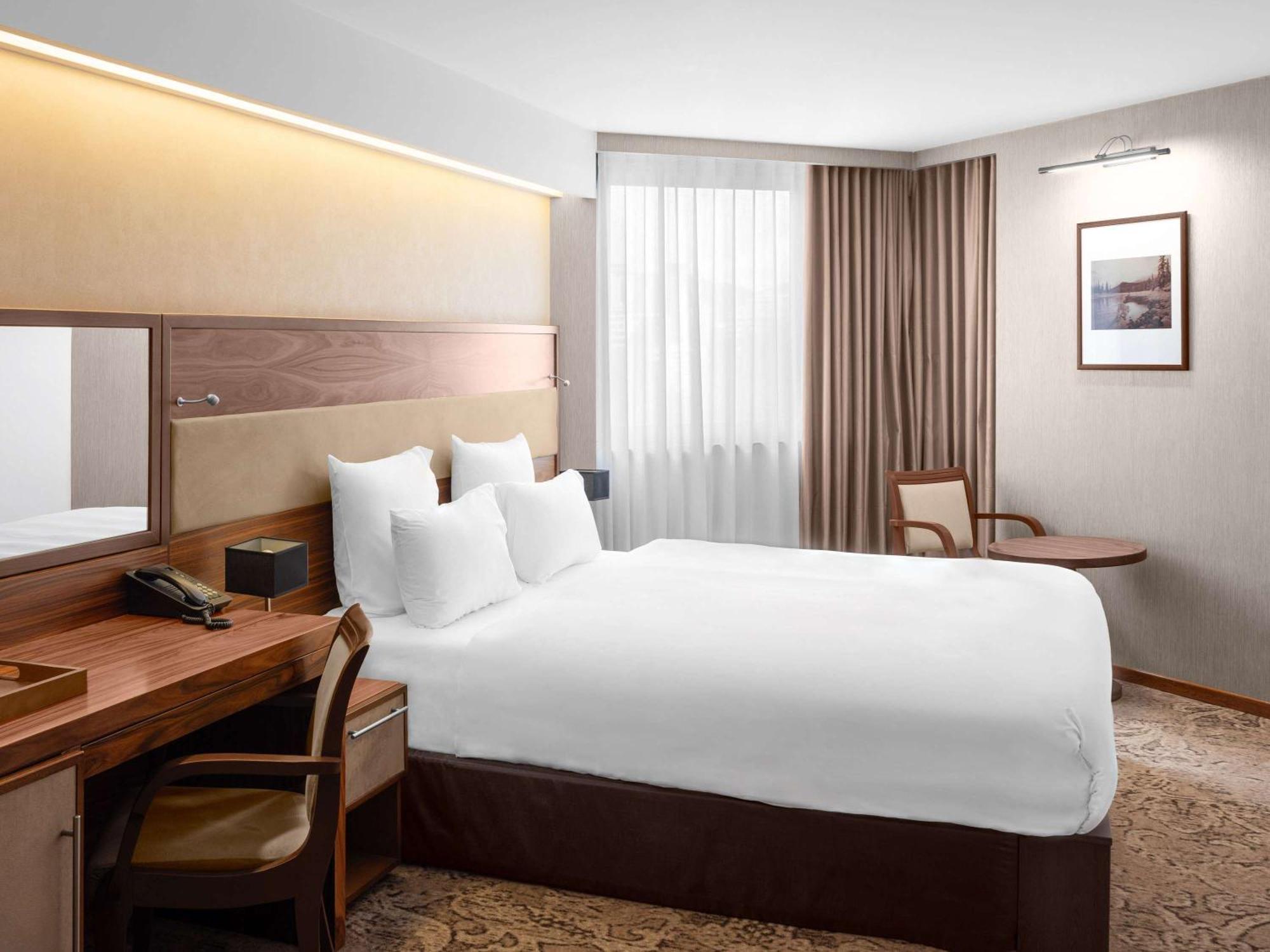 Movenpick Hotel Сараєво Екстер'єр фото